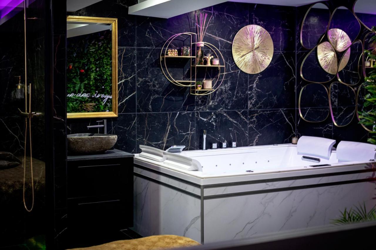 Love Room “La Nuit De Reve” Centre Historique แปร์ปินญอง ภายนอก รูปภาพ