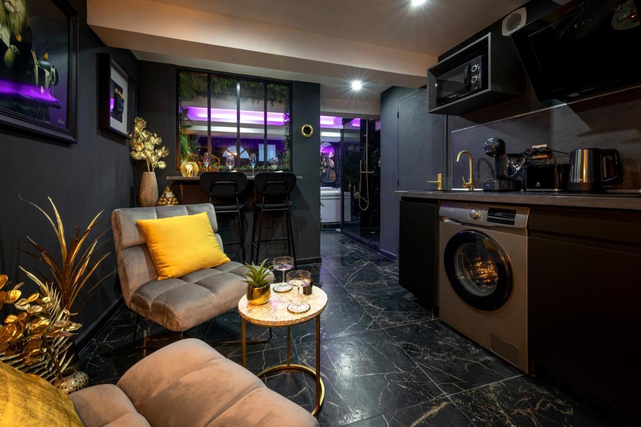 Love Room “La Nuit De Reve” Centre Historique แปร์ปินญอง ภายนอก รูปภาพ
